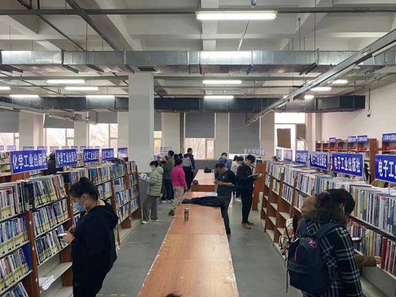 小商品批发:如何在竞争激烈的市场中脱颖而出?